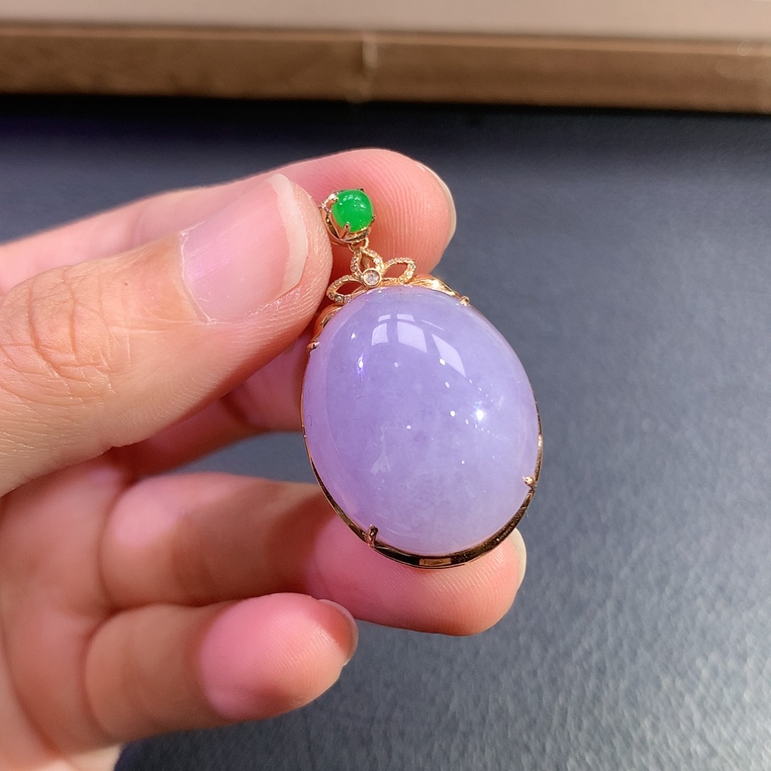 翡翠18K金镶嵌吊坠(赠链)