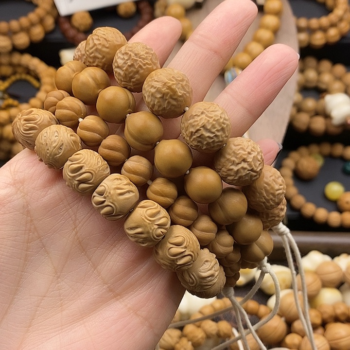 ?****）福利  微瑕 100元4条