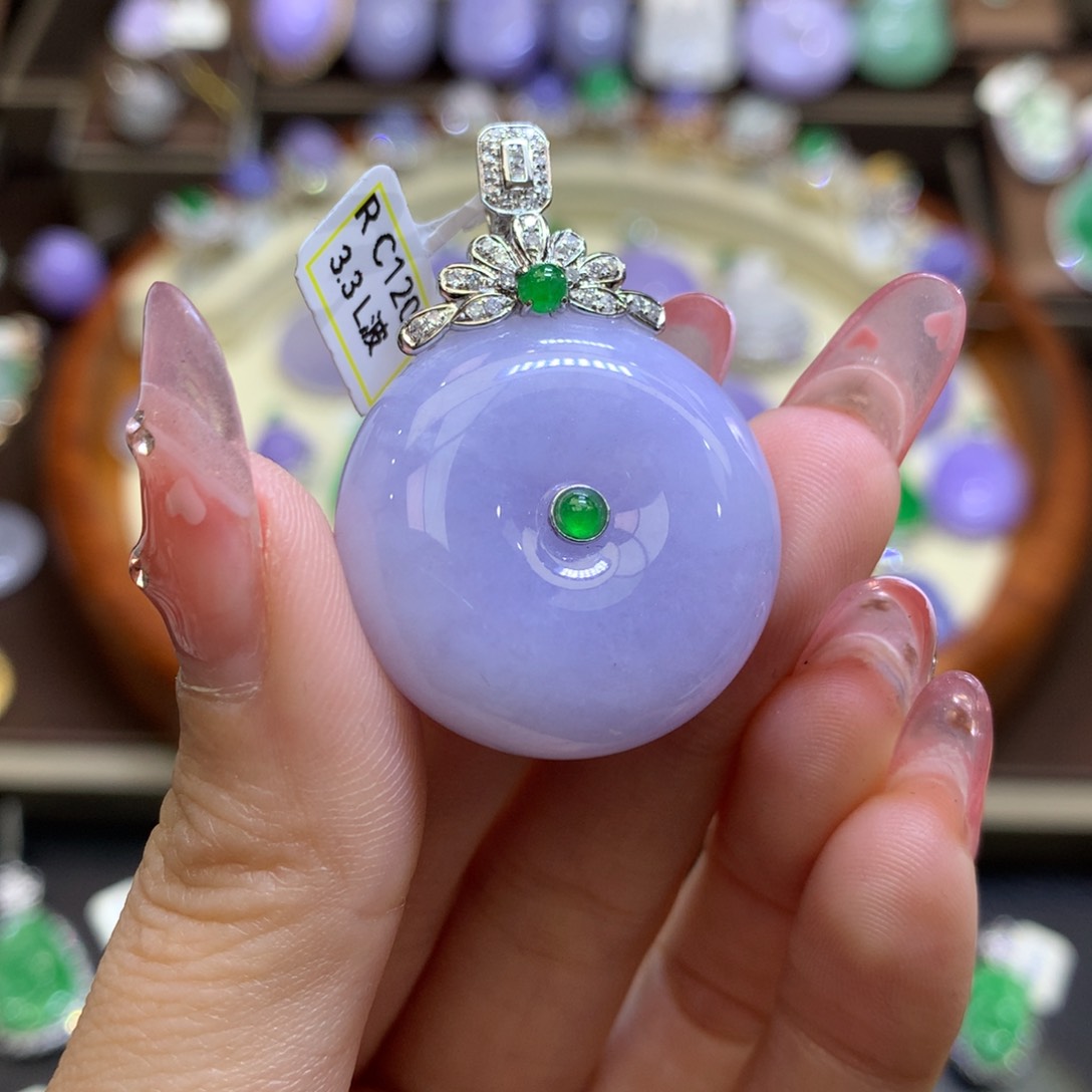 翡翠颈饰18K金镶嵌翡翠