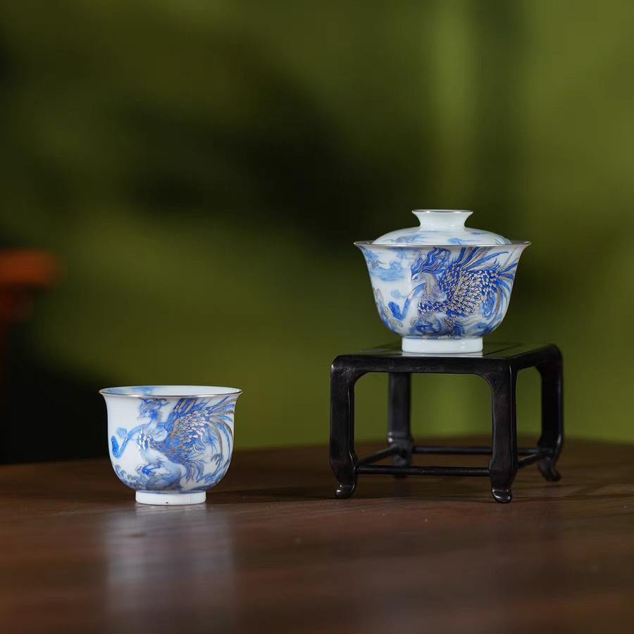 赋春寻隐青花描银青鸾主人杯手绘