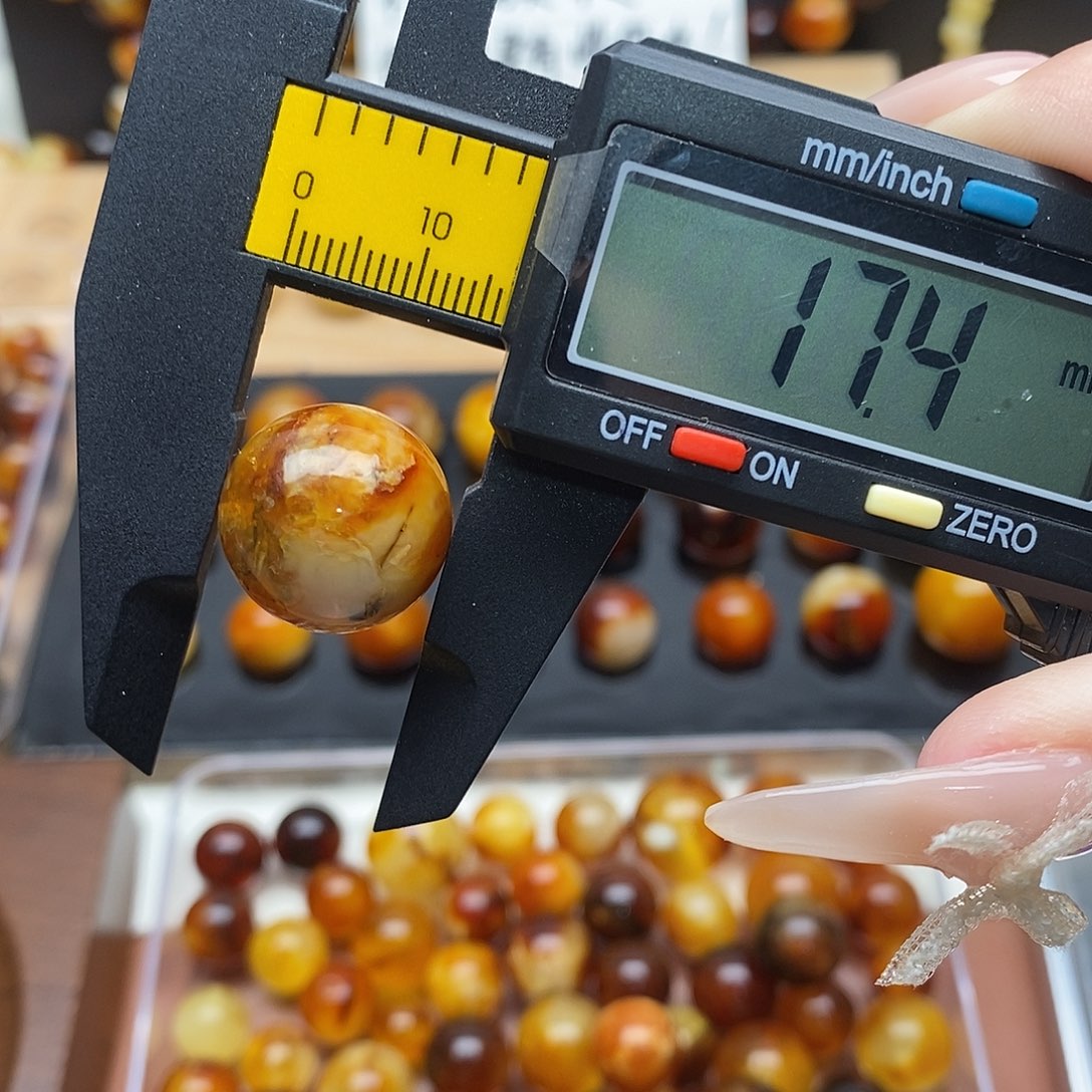 裸石琥珀未镶嵌蜜蜡645