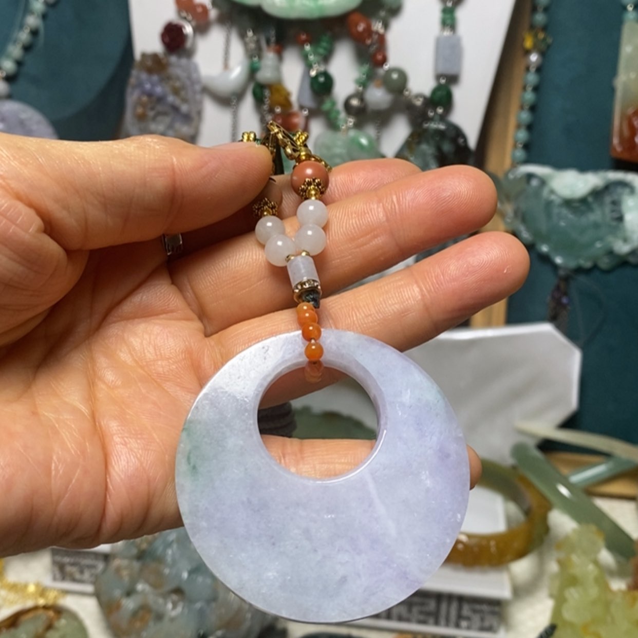 【闪购商品】翡翠吊坠(赠链)未镶嵌