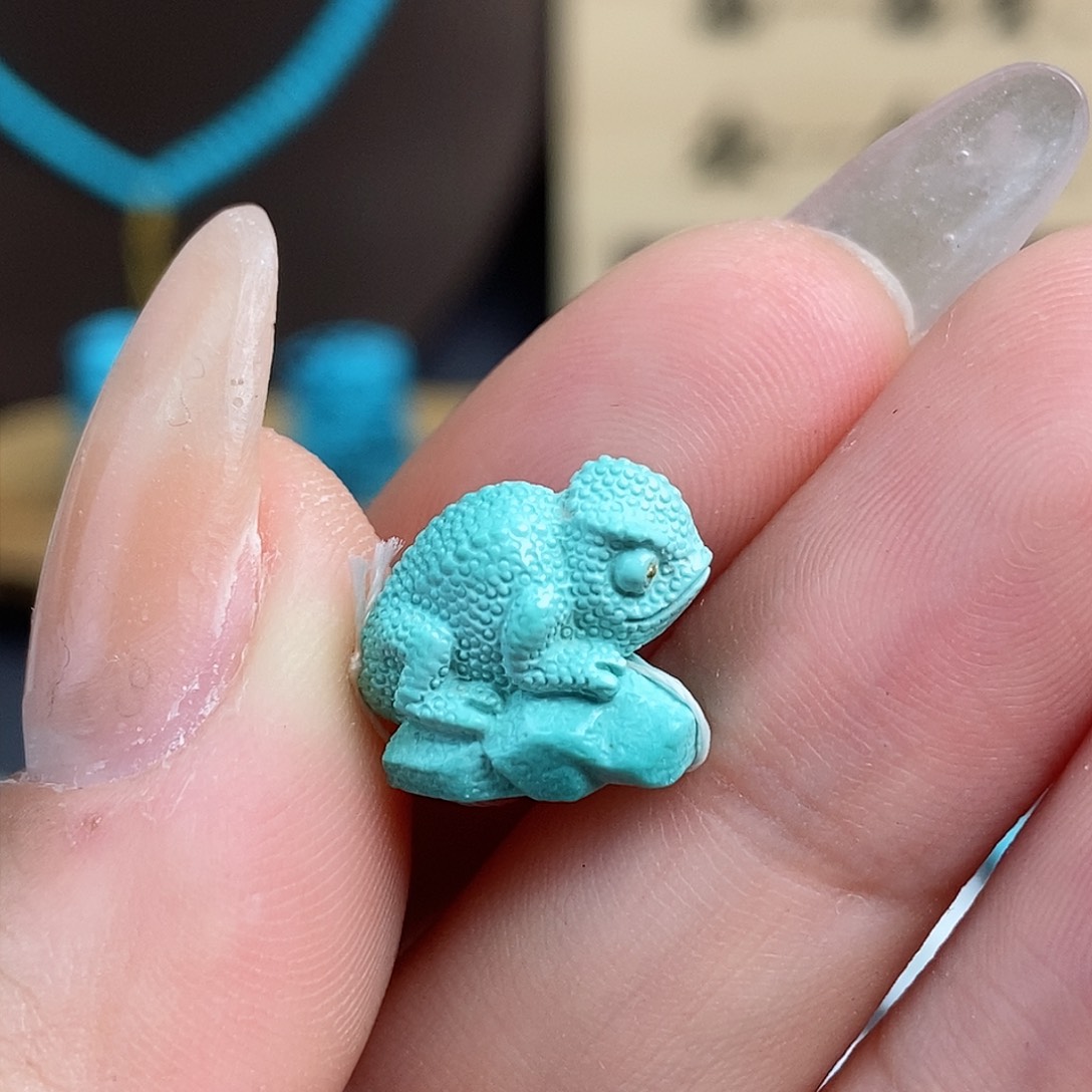 绿松石雕刻未镶嵌
