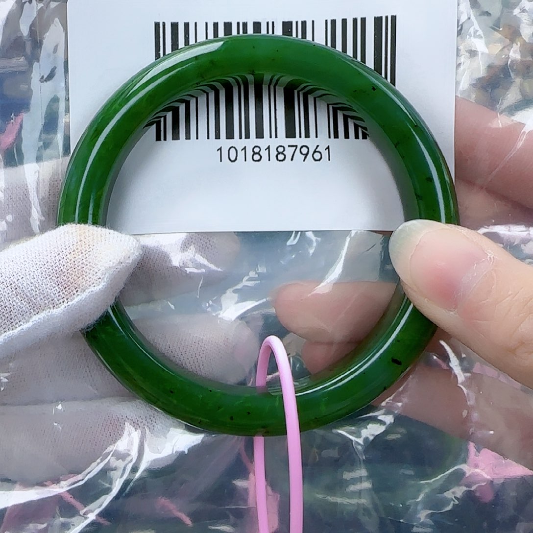 和田玉（碧玉）手镯未镶嵌6061