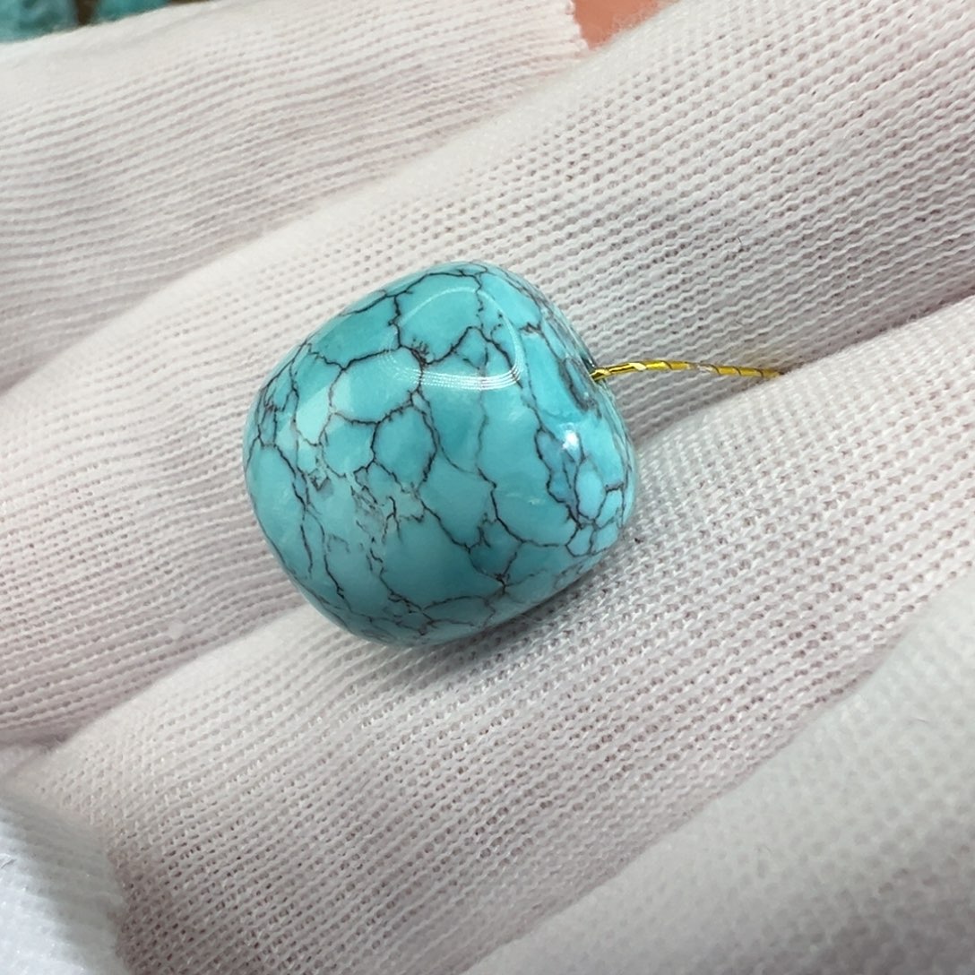 绿松石配饰未镶嵌