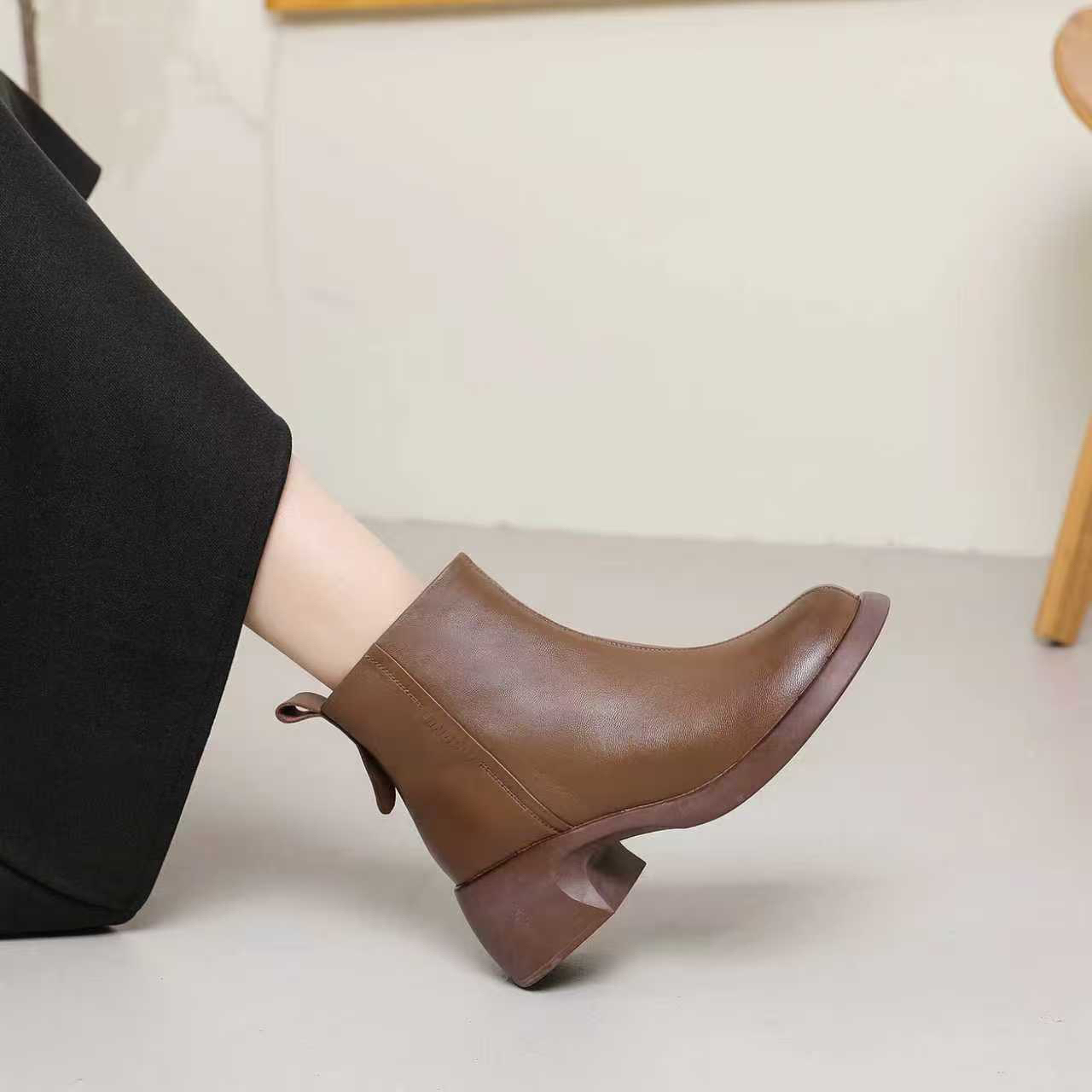 网络日记粗跟连体脚跟舒服加绒靴2228