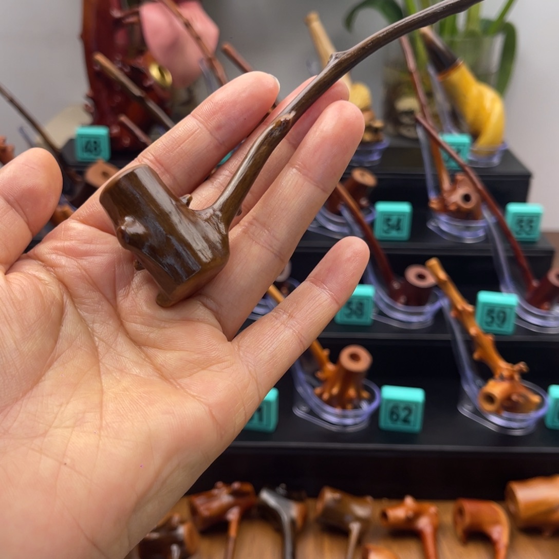 虎***哥贵州檬子木烟斗一物一拍