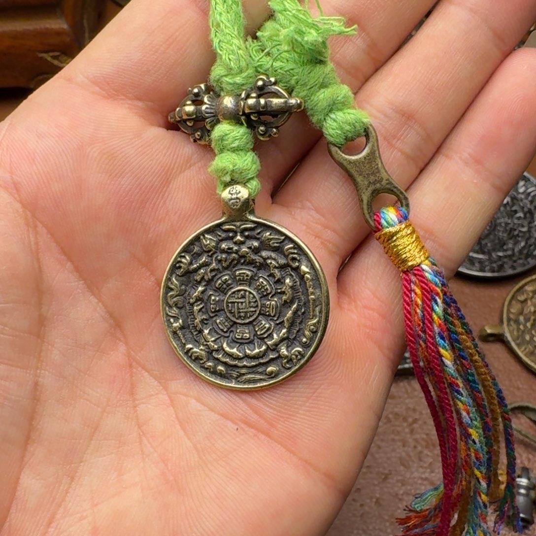 用****2藏式风格九宫八卦牌