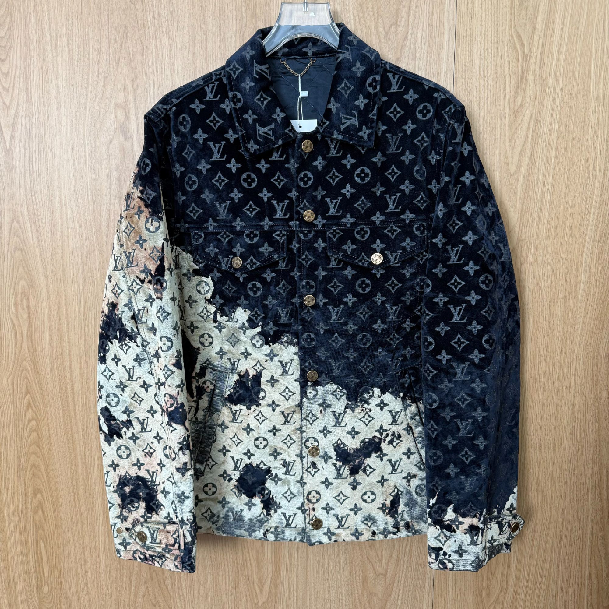 未使用 LouisVuitton/路易威登 火烧云牛仔外套46码