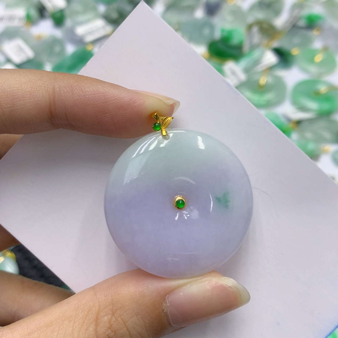 翡翠18K金镶嵌颈饰