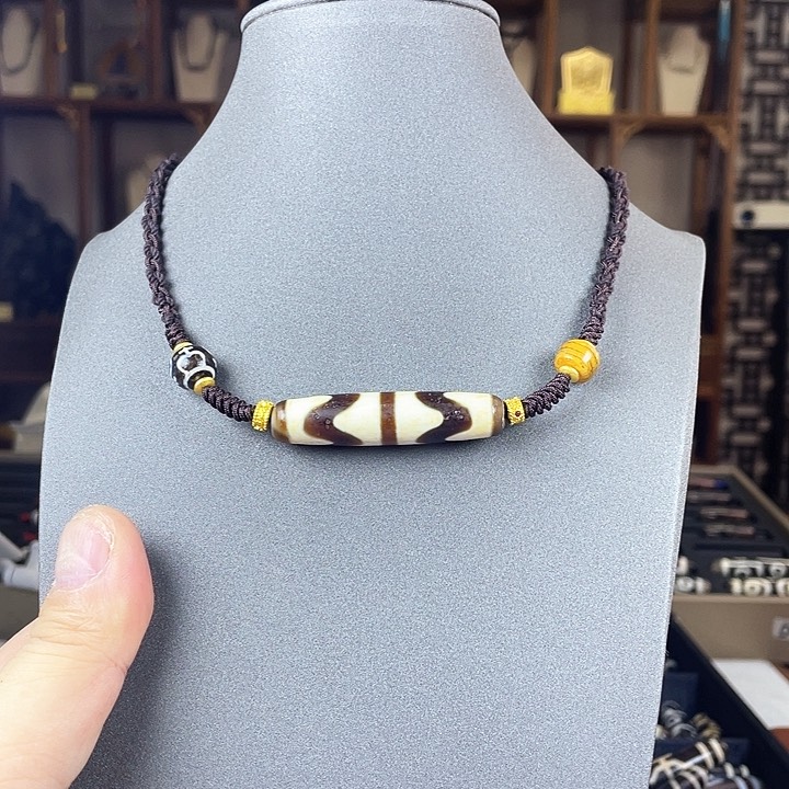 玛瑙/玉髓颈饰合金