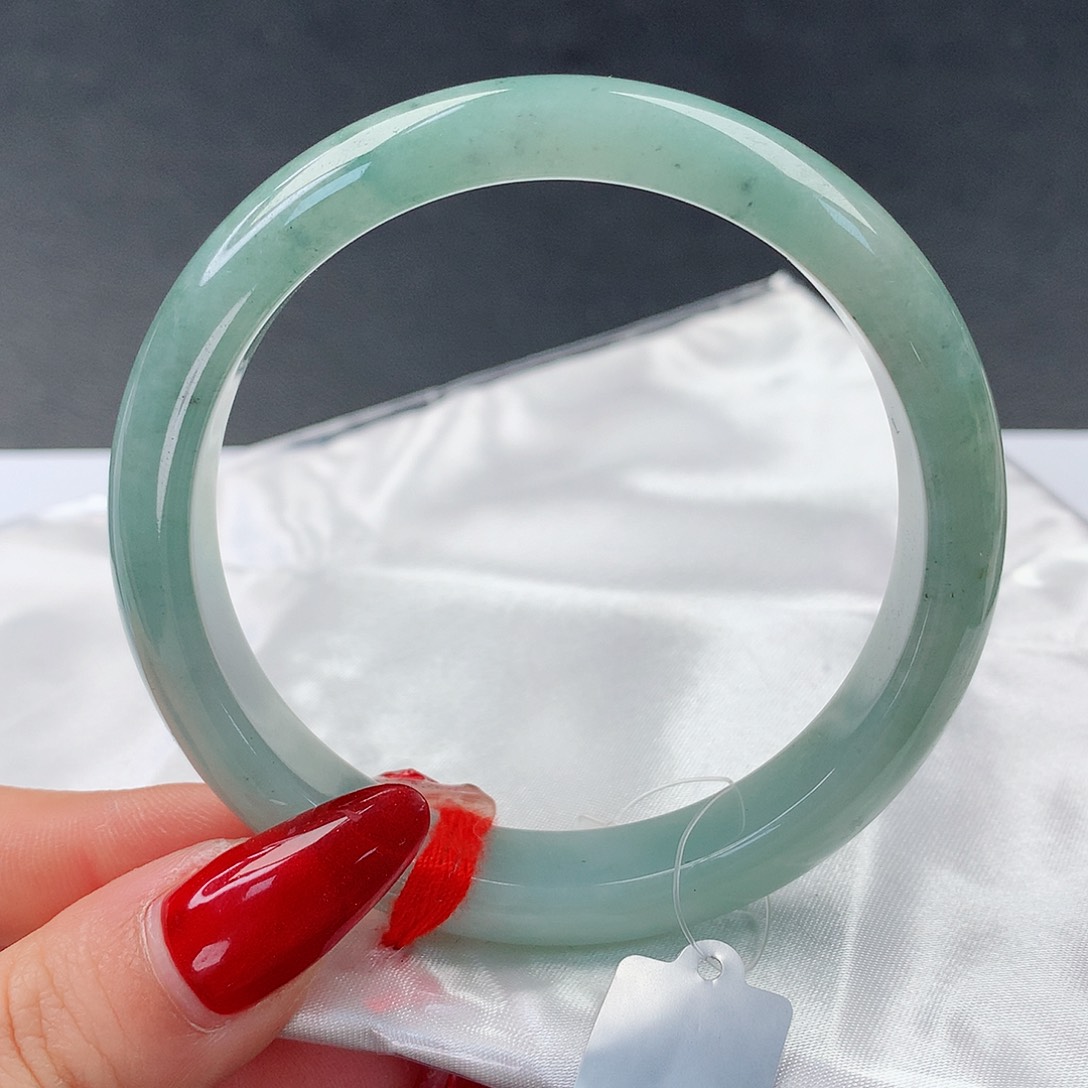 翡翠手镯未镶嵌45正59