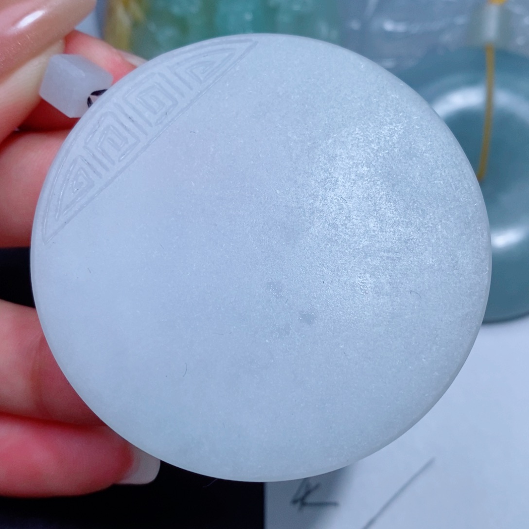 定制翡翠吊坠未镶嵌