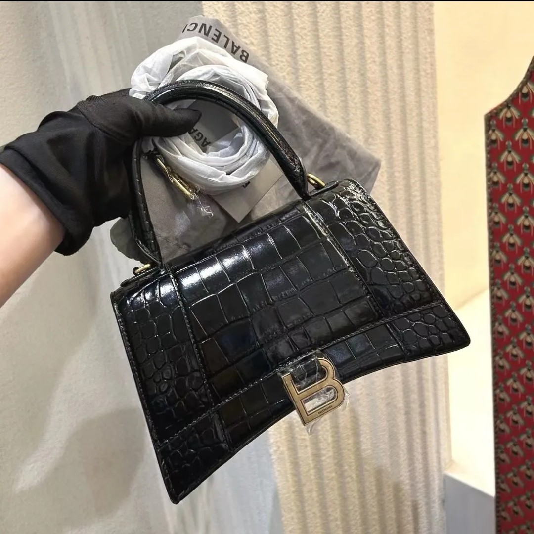 99新 Balenciaga/巴黎世家 /夏vv1109/单肩包/17392291