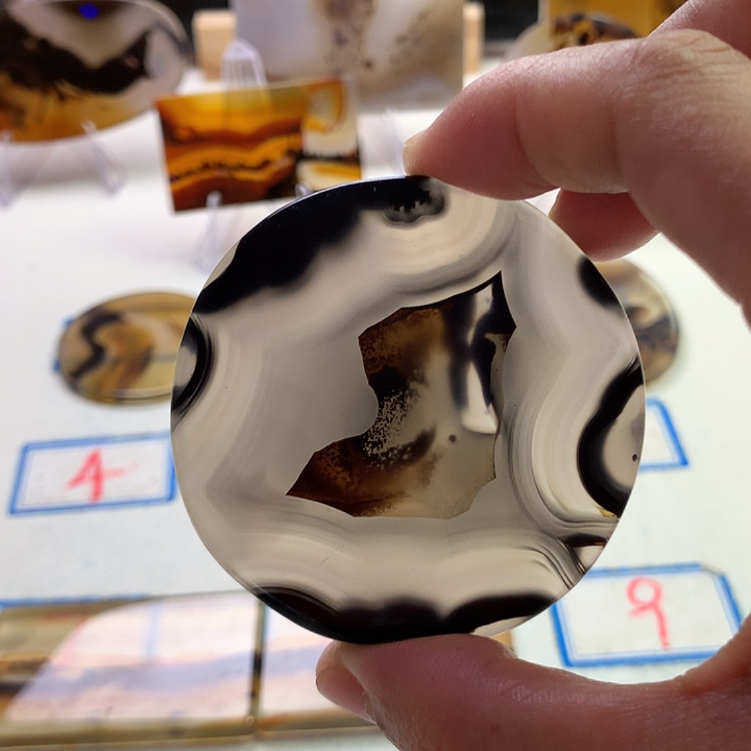 玛瑙/玉髓未镶嵌珠宝半成品