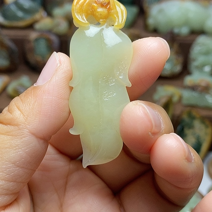 岫岩河磨玉（透闪石质玉）未镶嵌颈饰