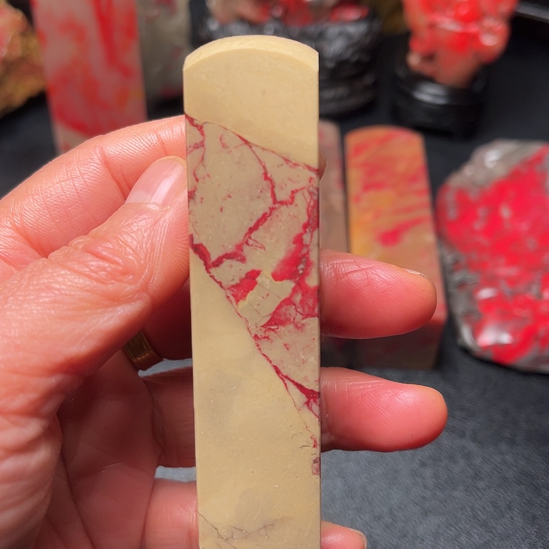 昌化石昌化鸡血石