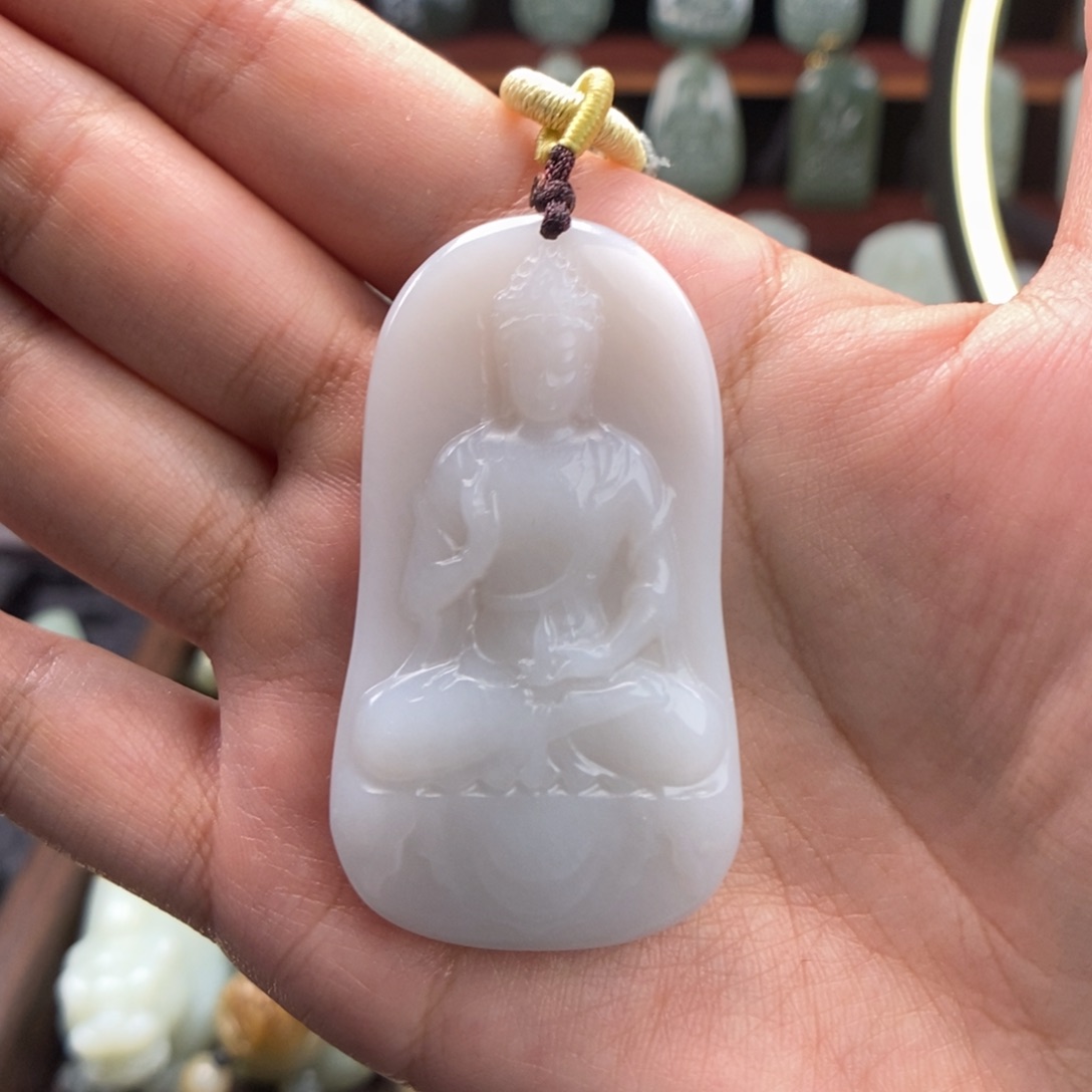 和田玉（糖玉）未镶嵌颈饰