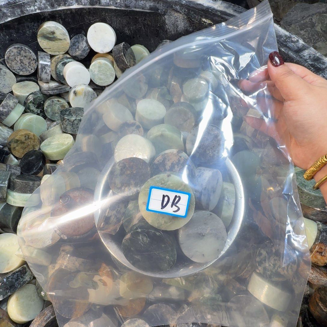 快***乐蛇纹石玉未镶嵌岫玉