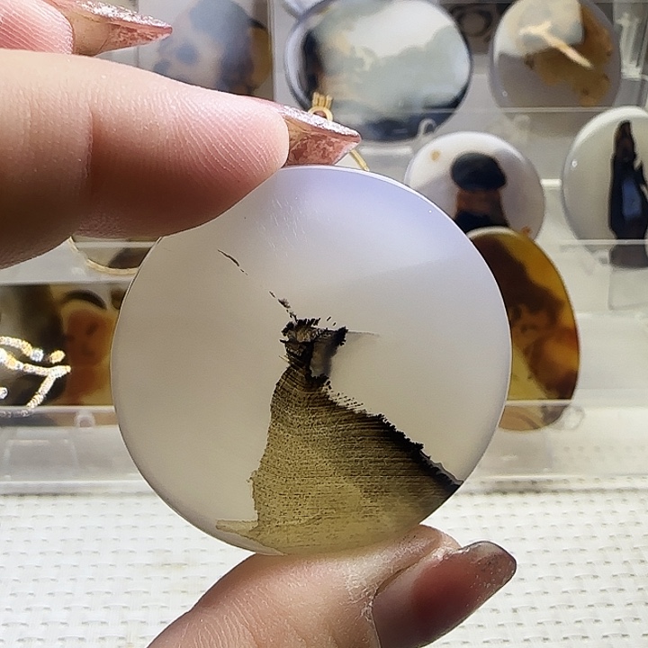 玛瑙/玉髓未镶嵌珠宝奇石