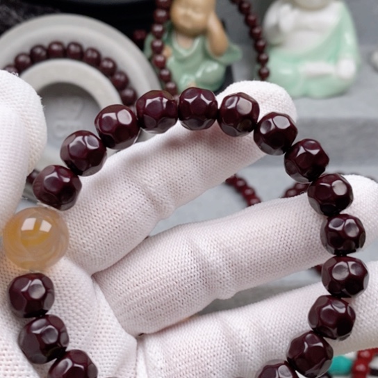 重*ঞ猴头关的一个小镇上