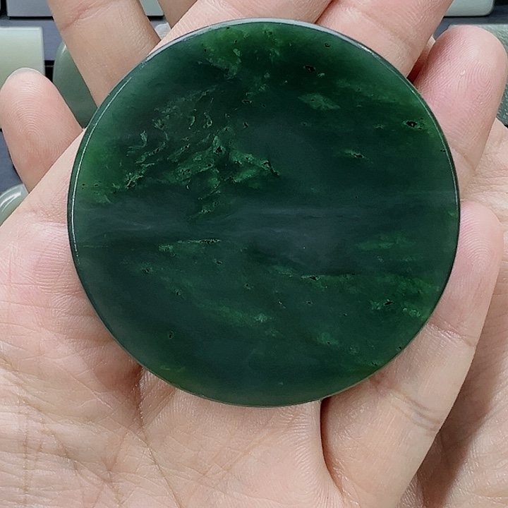 和田玉吊坠未镶嵌