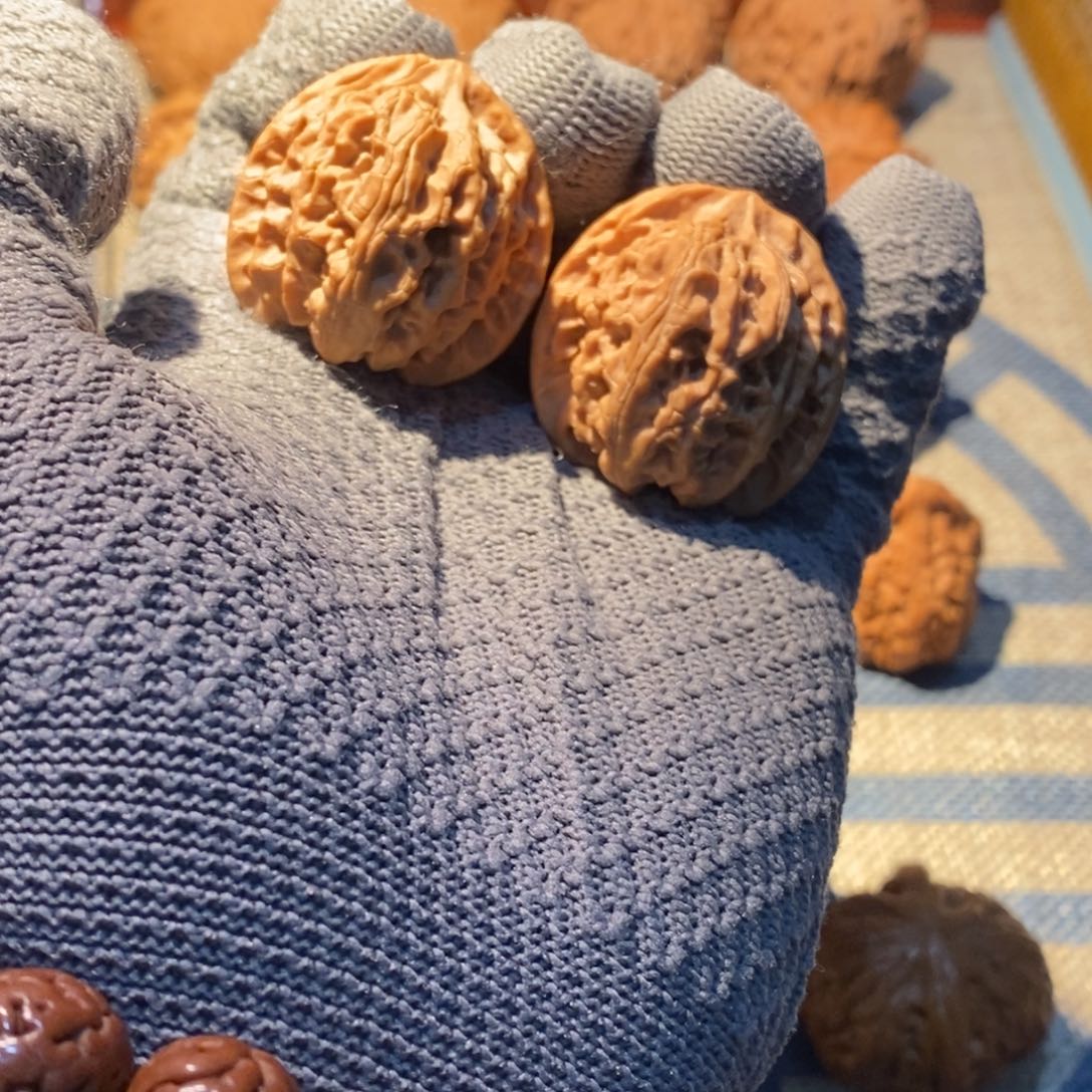 文玩核桃把件苹果园