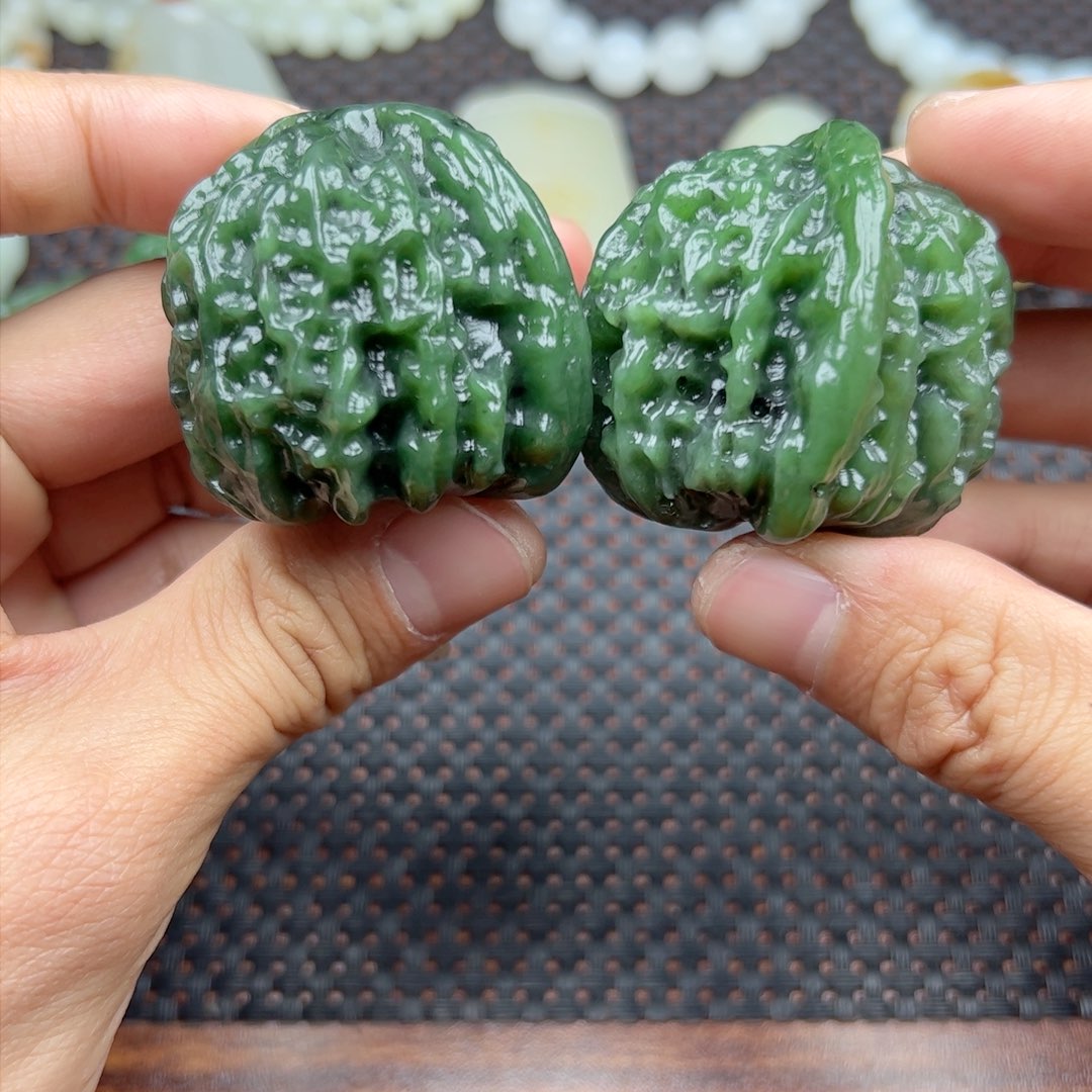 和田玉挂件未镶嵌一对