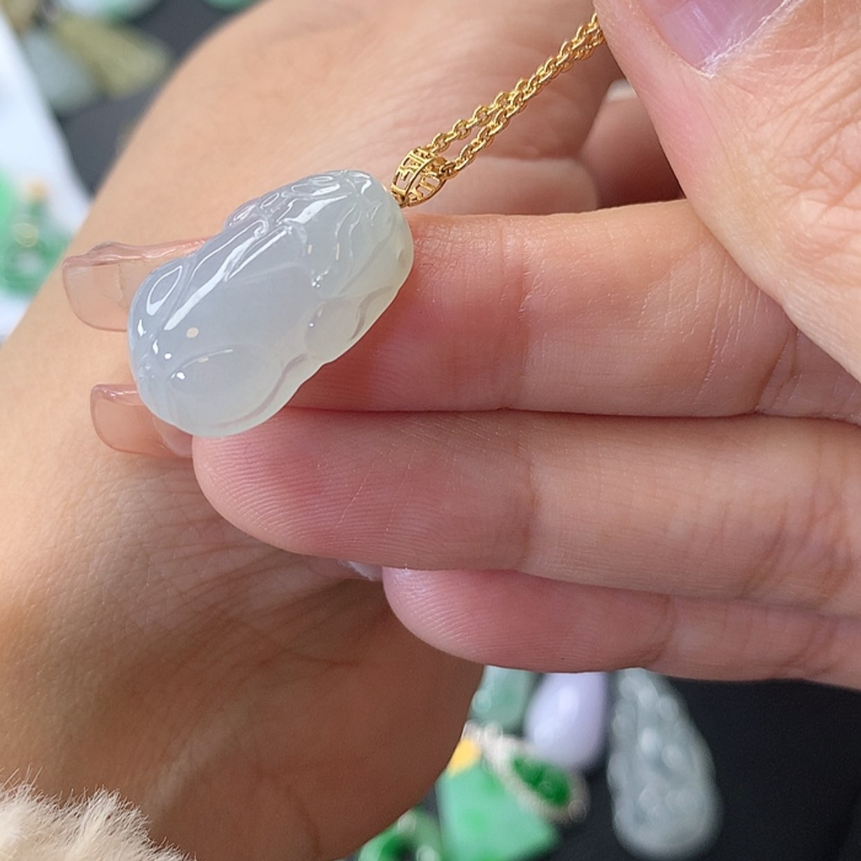 【闪购商品】翡翠吊坠(赠链)18K金镶嵌