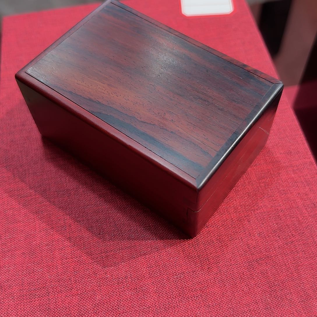 微凹黄檀工艺品底座