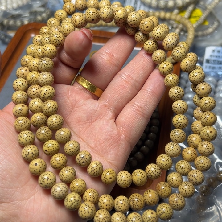 星月菩提手串圆10不足尺黄脖挂