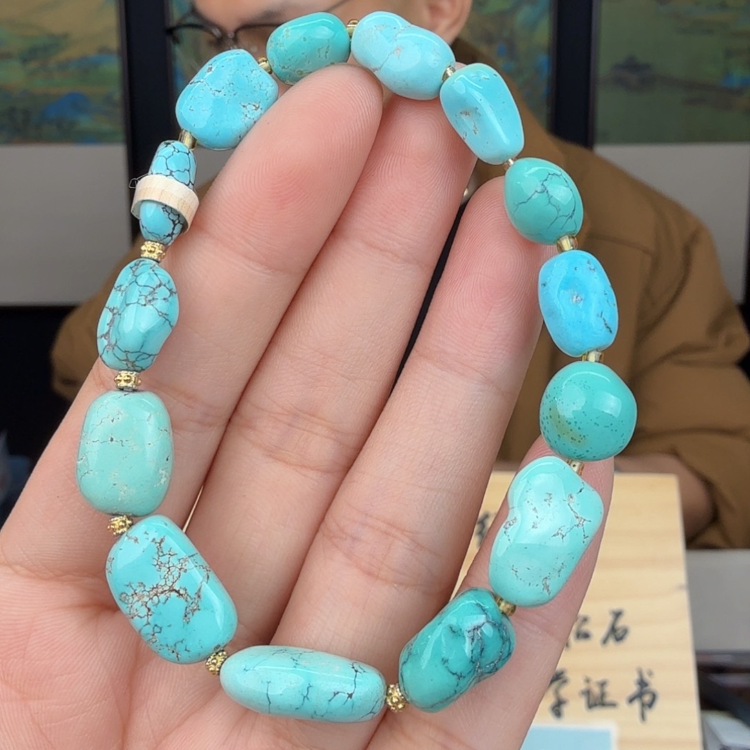 绿松石未镶嵌珠宝奇石