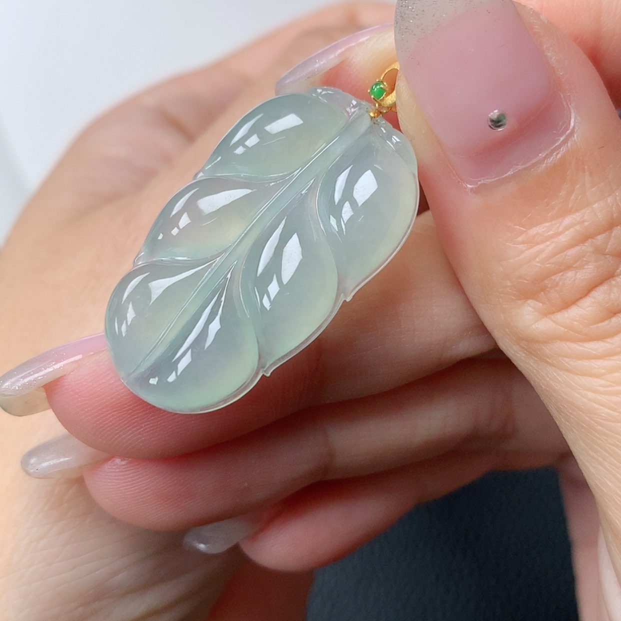 【闪购商品】翡翠18K金镶嵌吊坠(赠链)