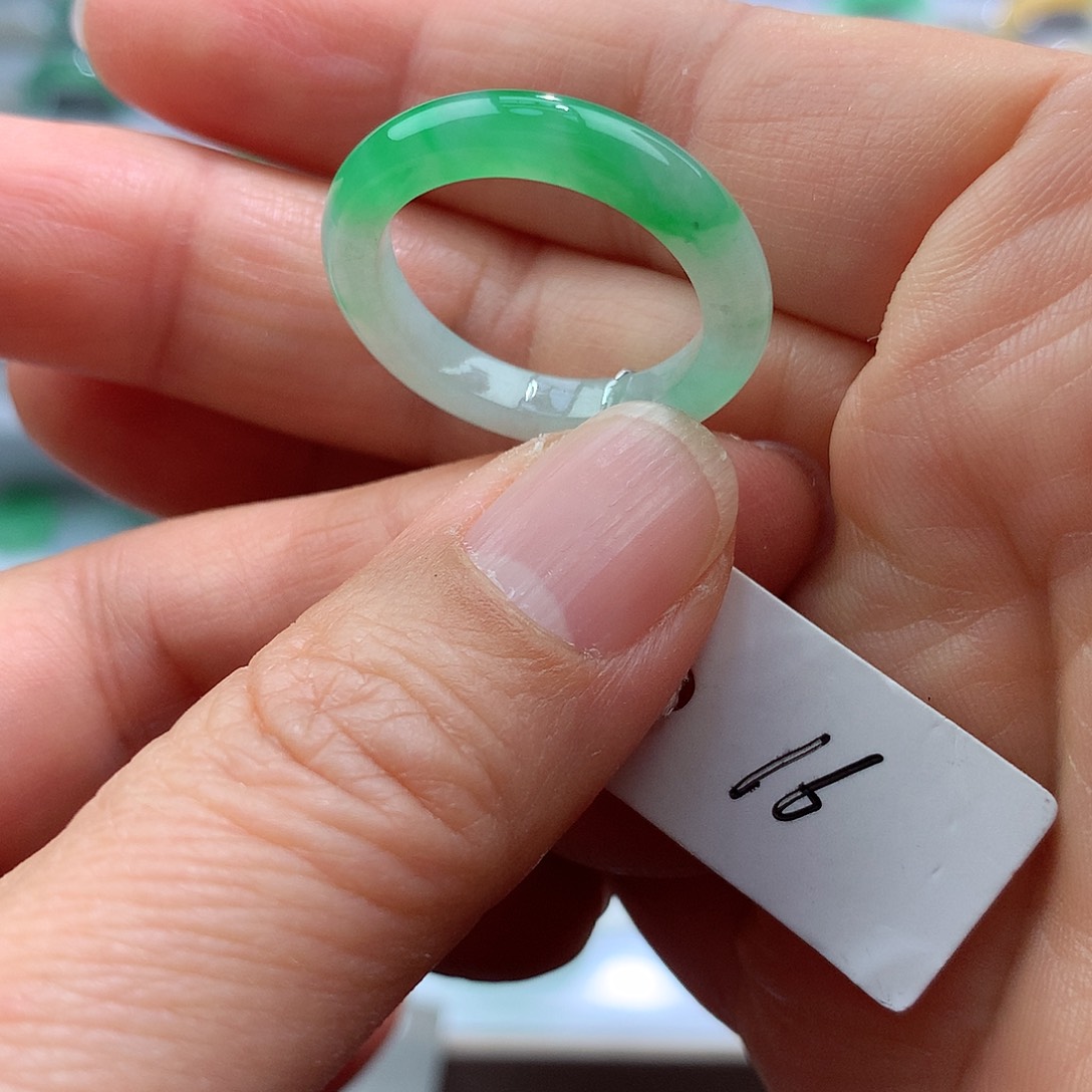 翡翠戒指未镶嵌16号