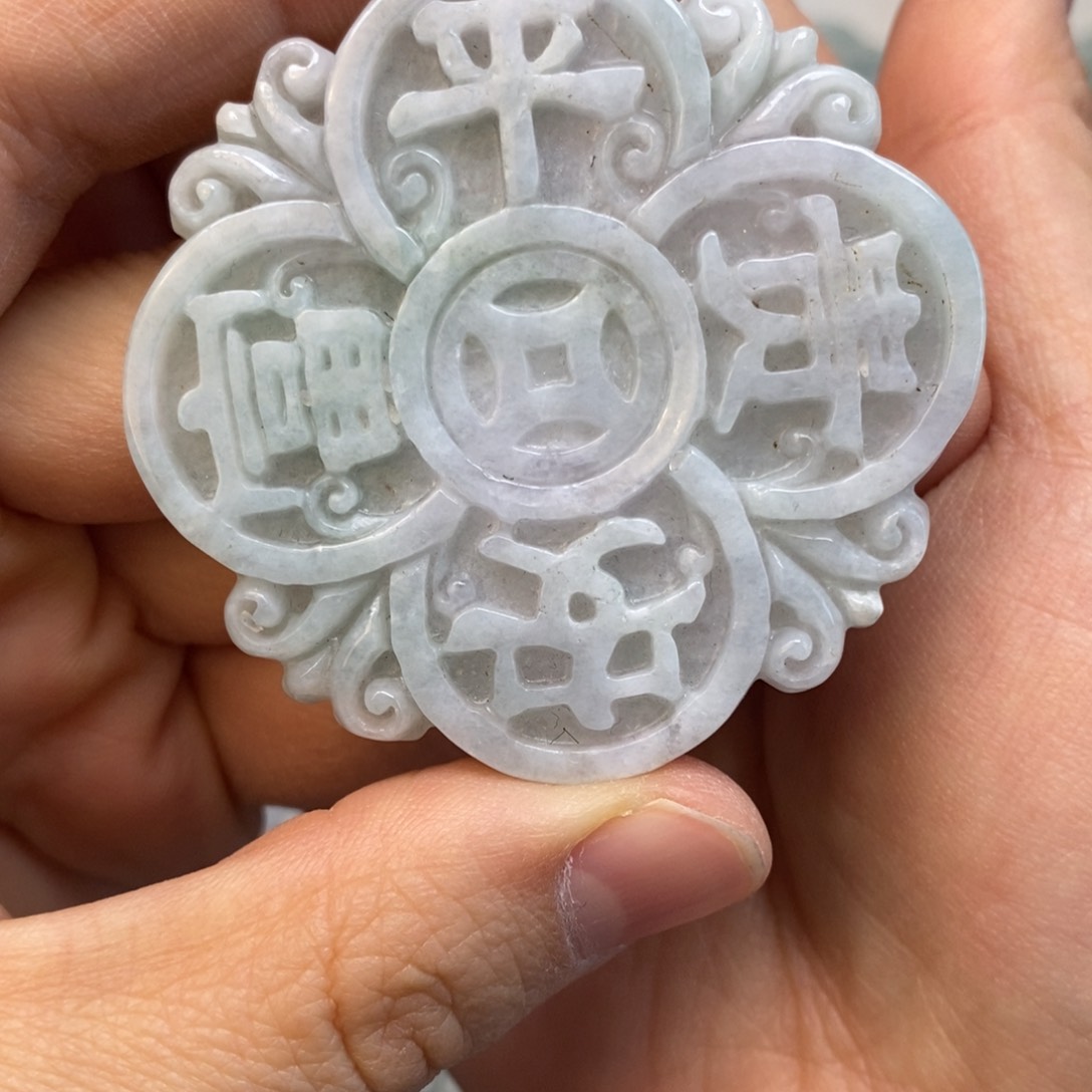 翡翠颈饰未镶嵌平安富贵