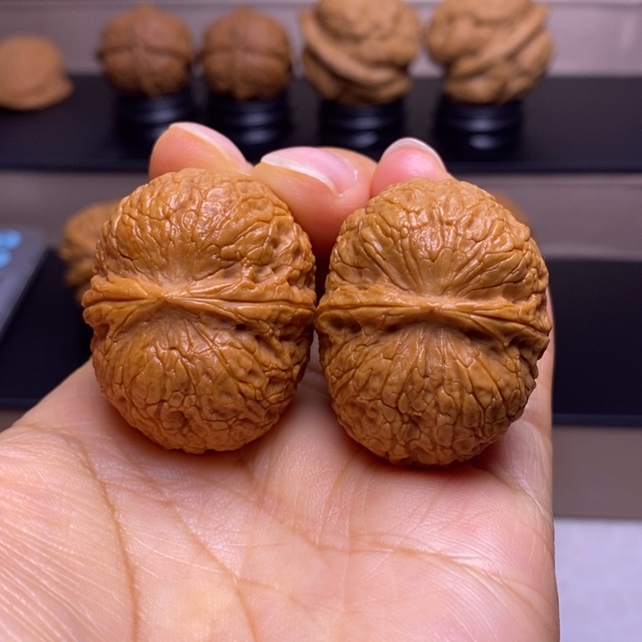 文玩核桃把件花生元宝30