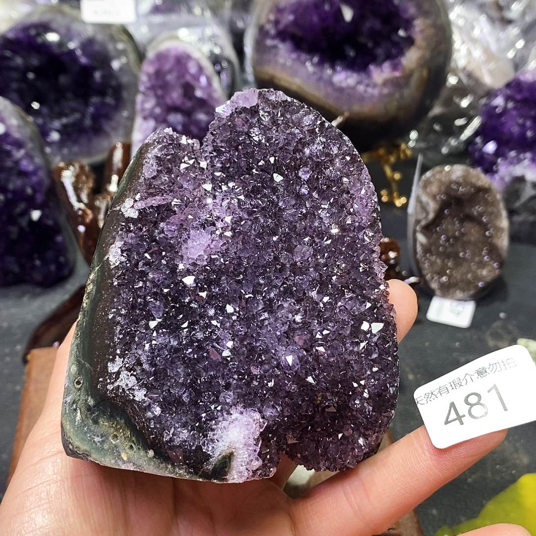 水晶大型摆件（非配饰）未镶嵌