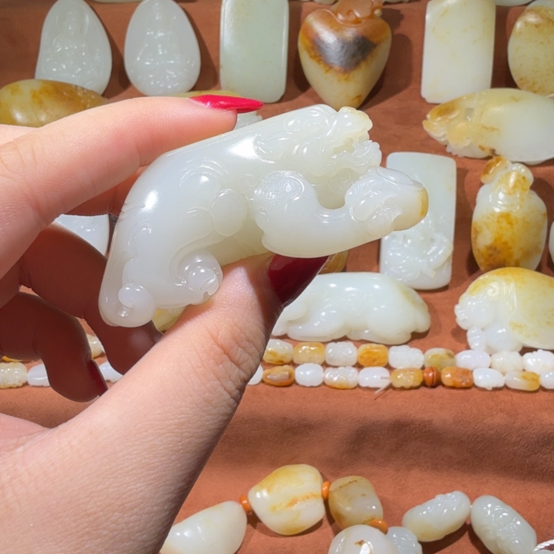 和田玉未镶嵌挂件