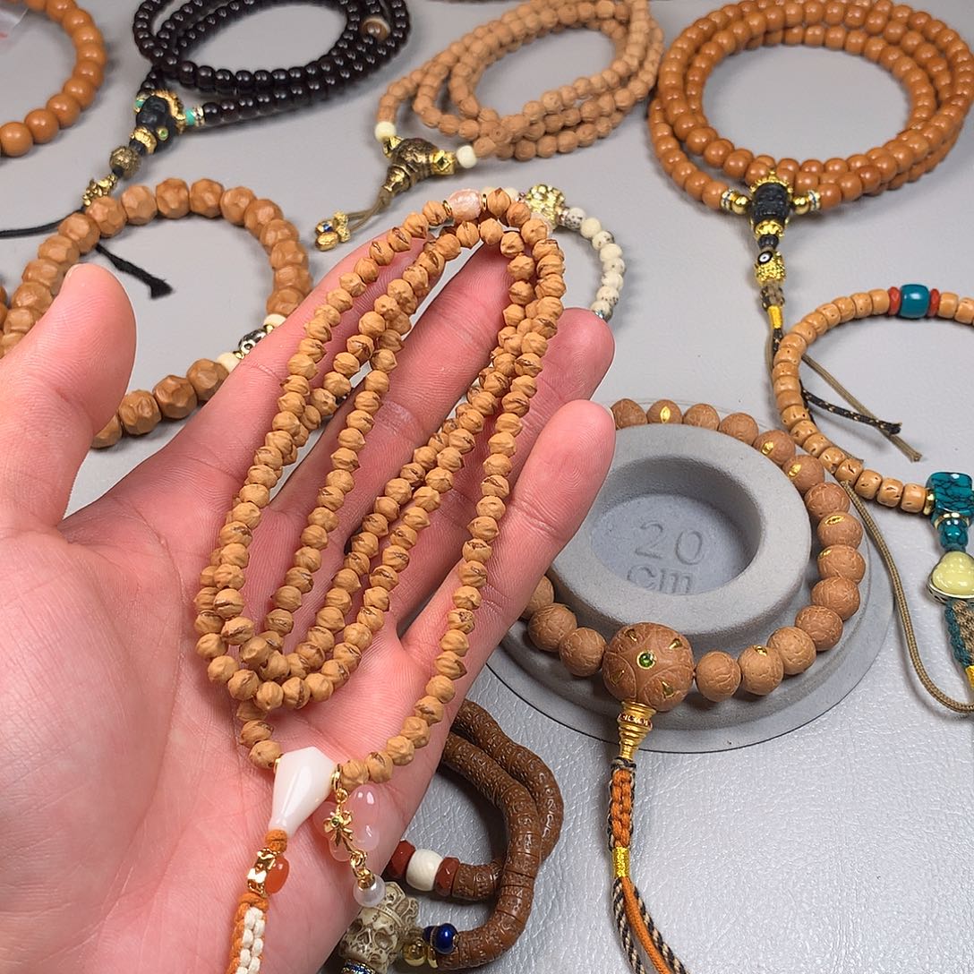 吊坠柏香籽/百香籽。。。。。。。。。。。。。