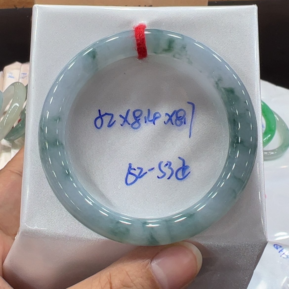 【闪购商品】翡翠手镯未镶嵌翡翠