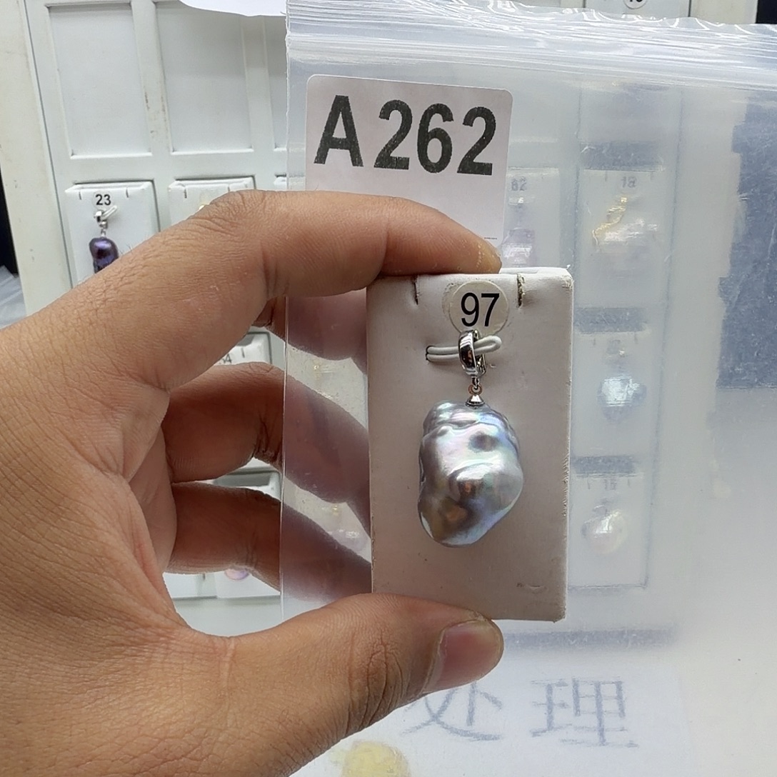 颈饰合金淡水珍珠