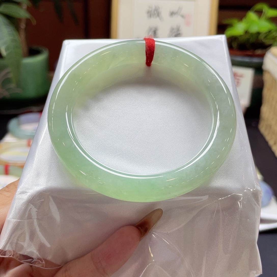 翡翠未镶嵌手镯15号