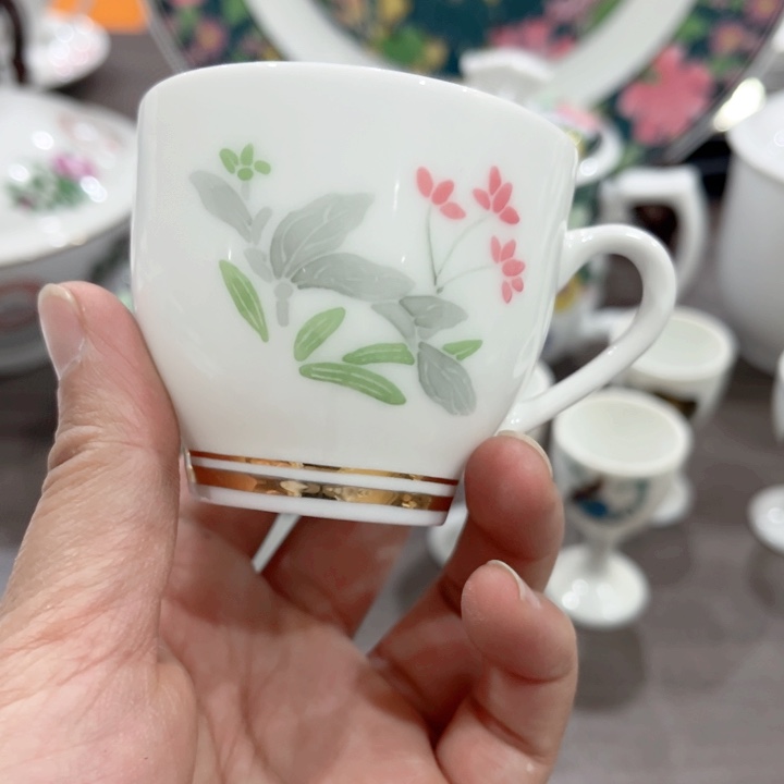 壶釉下五彩瓷的制作工艺