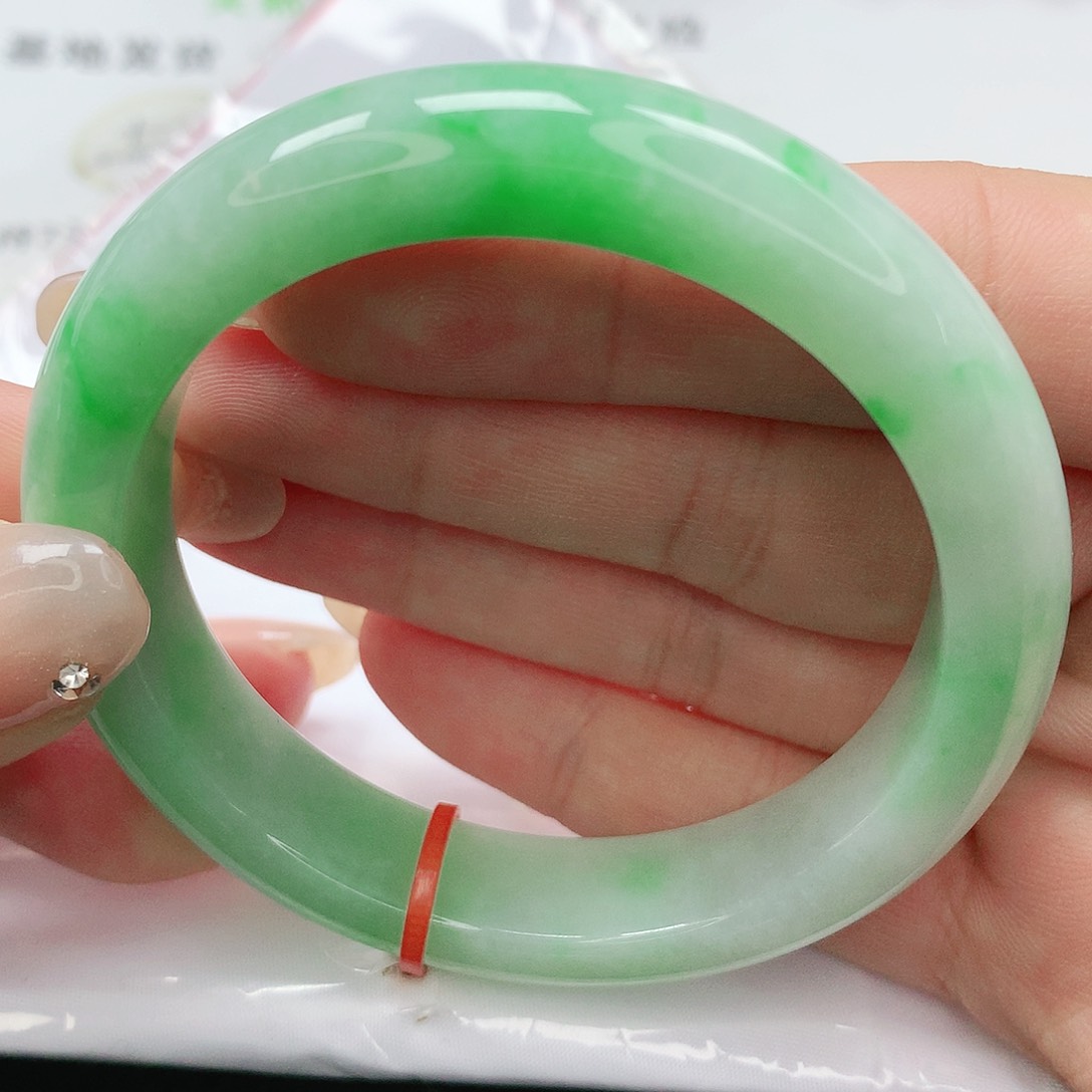 【闪购商品】翡翠手镯未镶嵌阿*缅甸天然A货翡翠