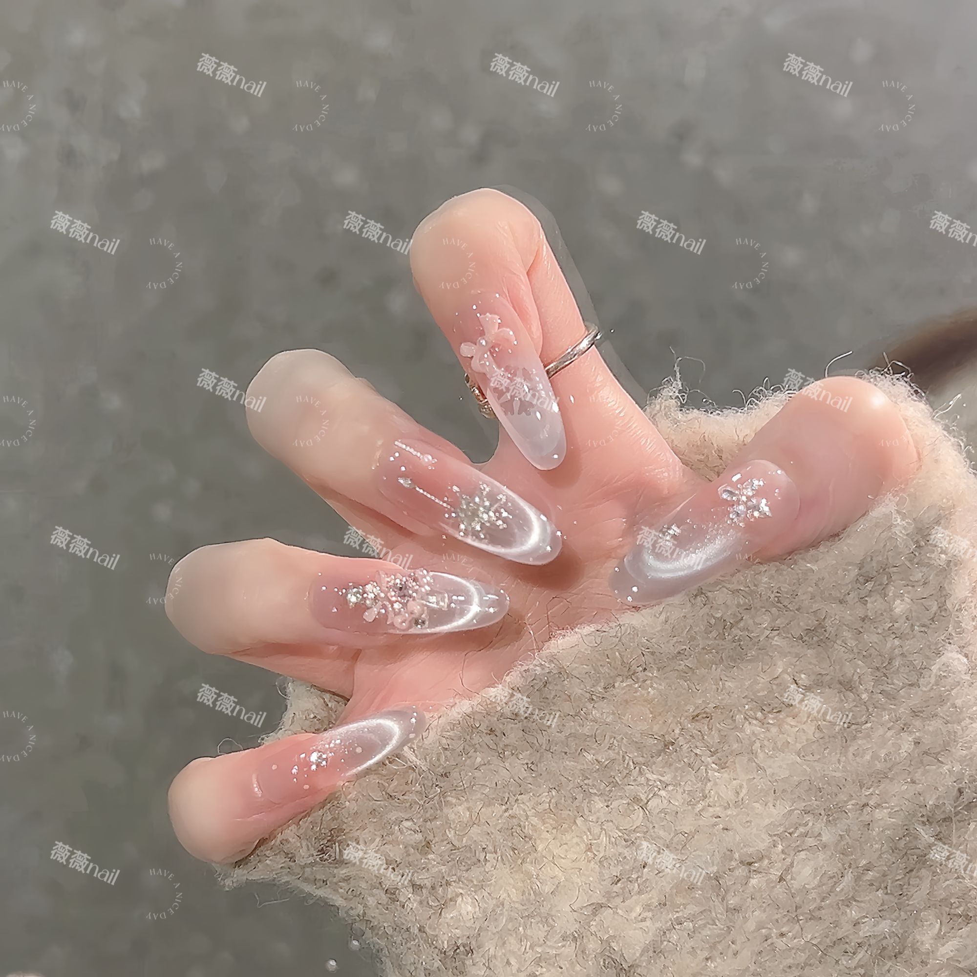 【雪夜极光】时尚清新纯欲高级感成品穿戴式手工美甲显白气质