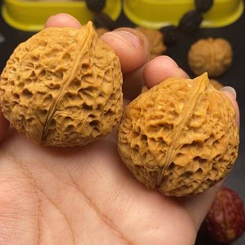 文玩核桃把件42尺寿桃