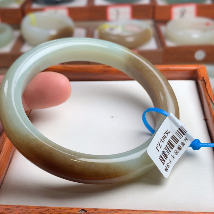 【闪购商品】和田玉手镯未镶嵌61.6