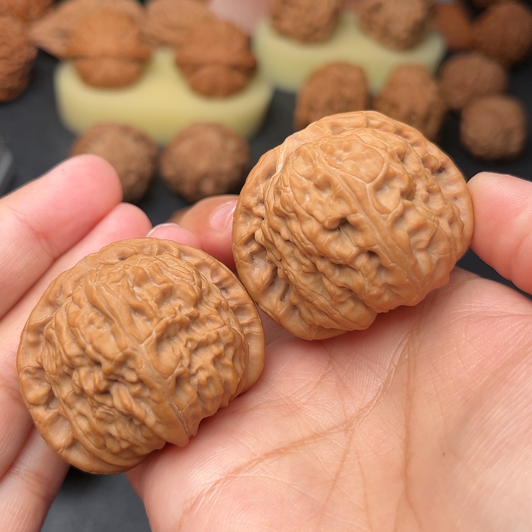 文玩核桃把件球白全品42.5