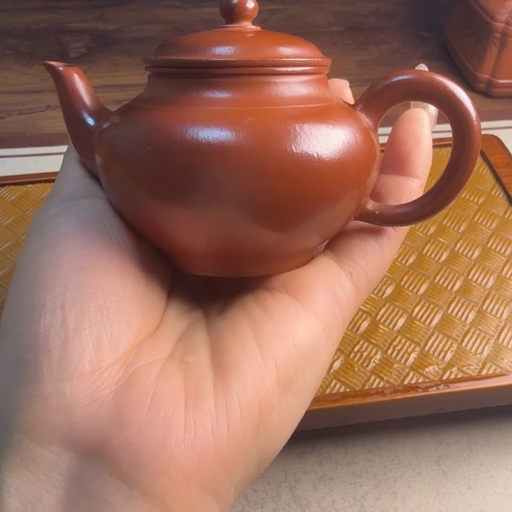 小笑樱，孟臣小品