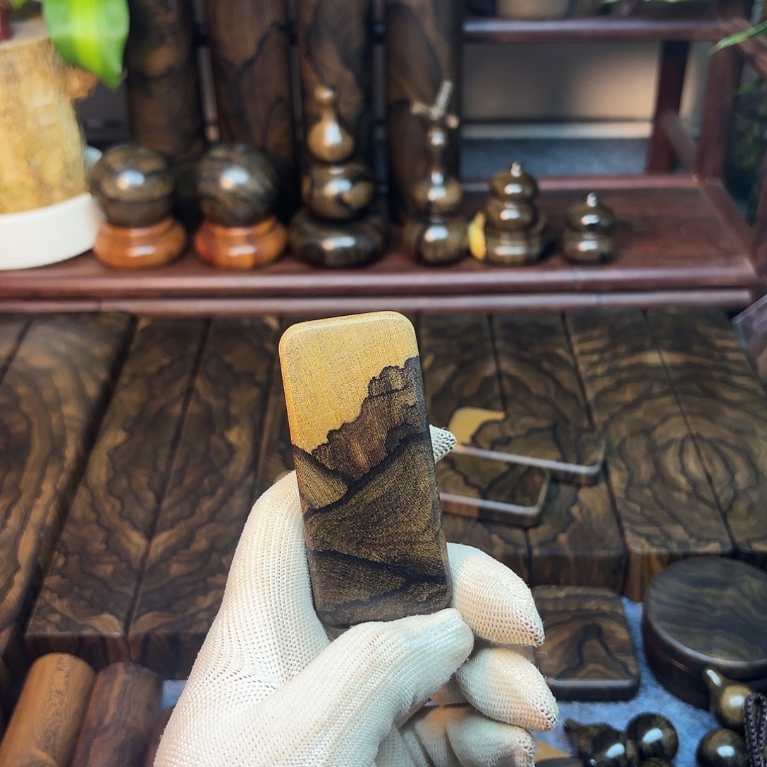 王***)破布木（黑柿木）木料一个